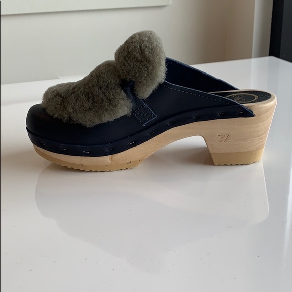 No. 6 Fur Slide in indigo storm - Picture 3 of 4